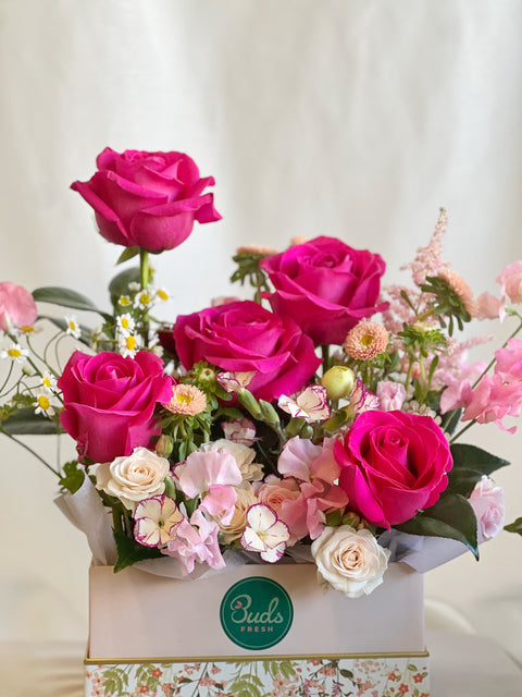 Elegant Table Arrangement